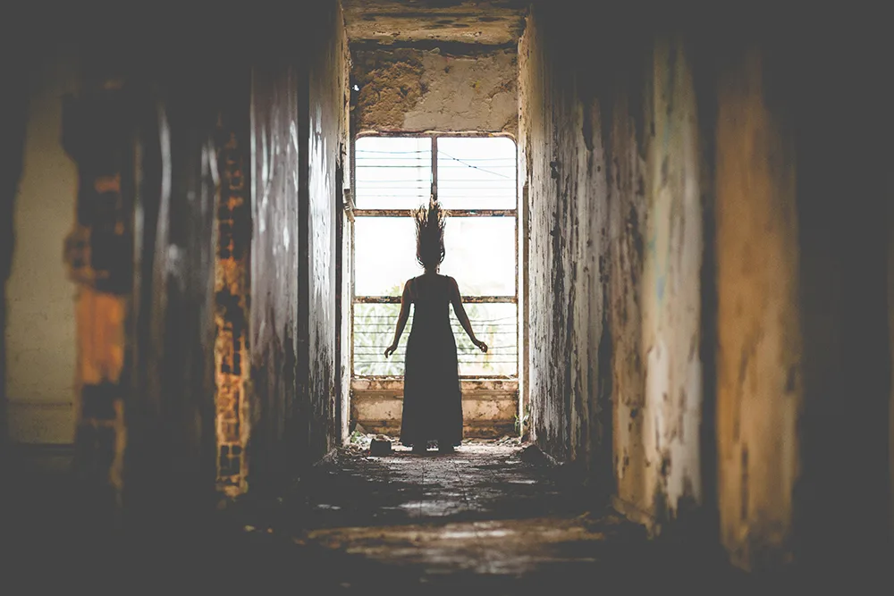 micro historias de terror mujer flotando